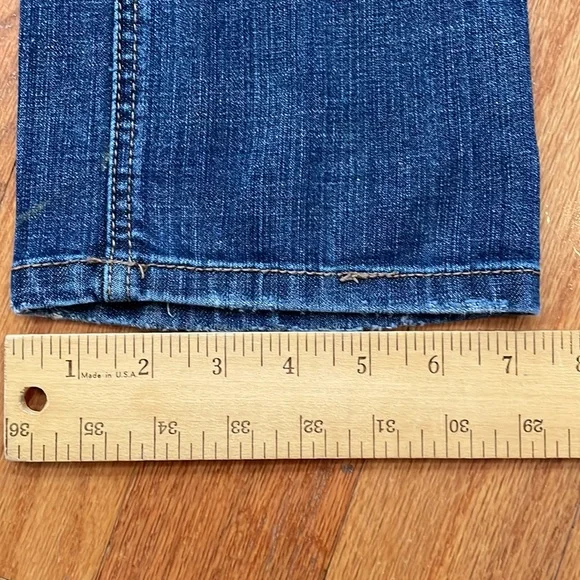 Refuge Blue Jeans NWT Style The Sweet Skinny Size 9 98% cotton 2% spandex - Picture 11 of 13